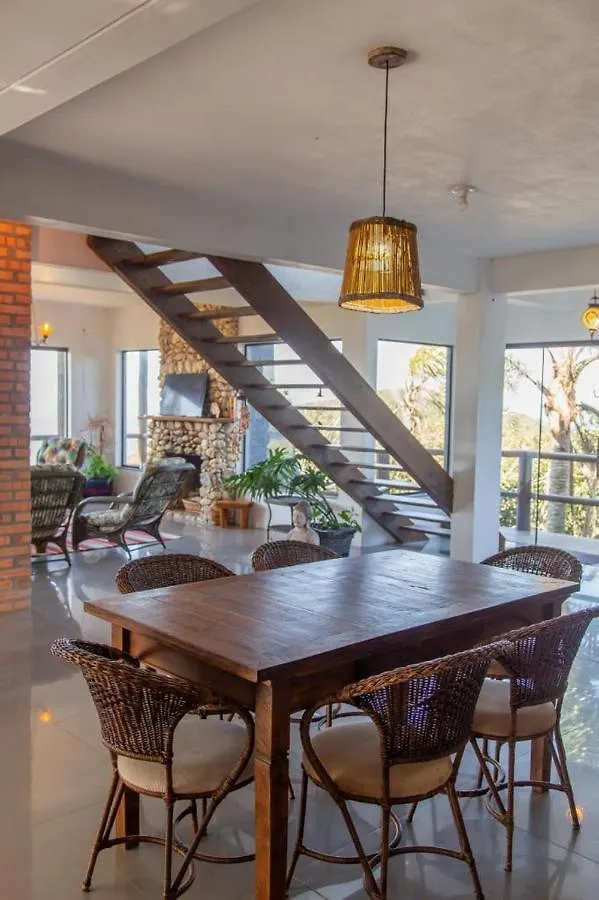 הוילה פראייה דו רוזה Casa Do Morro בית נופש
